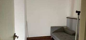 Appartement  à louer, 3 pièces, 50 m², Étage 0/–