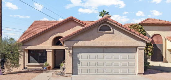 4132 E Cholla Canyon Dr, Phoenix, AZ 85044