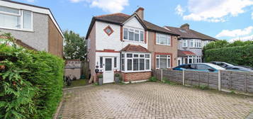 3 bed semi-detached house for sale