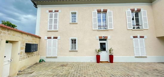 Studio centre ville Auvers sur Oise