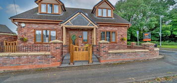 4 bed detached house for sale