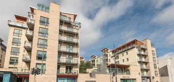 3 bed flat for sale