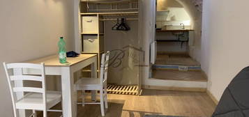 Studio meublé  à louer, 1 pièce, 25 m², Étage 0/–