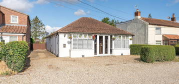 3 bed detached bungalow for sale