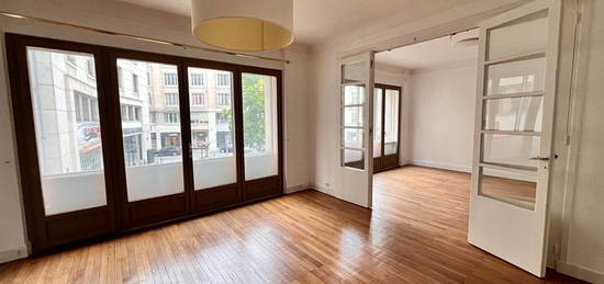 Appartement  à louer, 3 pièces, 2 chambres, 103 m²