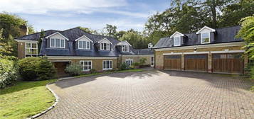 5 bed detached house for sale