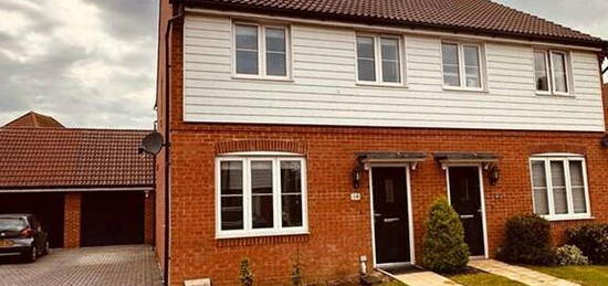 3 bedroom semi-detached house