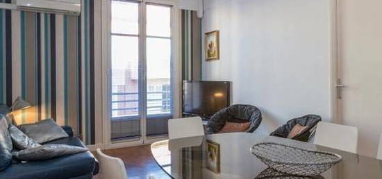 Appartement meublé  à louer, 3 pièces, 2 chambres, 58 m²