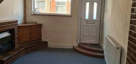 2 bedroom terraced house