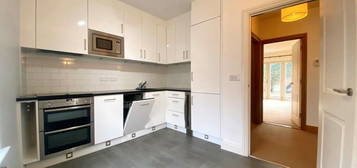 4 bedroom terraced house