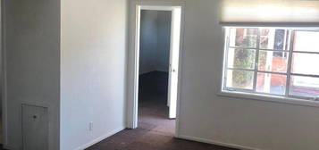 1200 N  Virginia St #7, El Paso, TX 79902