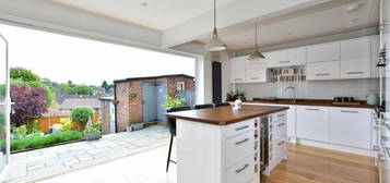 4 bedroom terraced house for sale