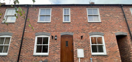 Terraced house to rent in Station Street, Atherstone CV9