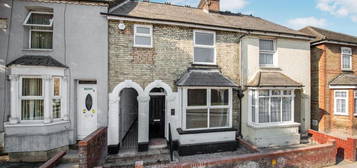 4 bedroom terraced house to rent