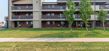 5607 N 31st St #308, Lloydminster, AB T9V 2H3
