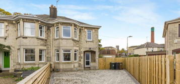 4 bed semi-detached house to rent