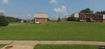 601 W Port Rd APT 3, Elizabethtown, KY 42701