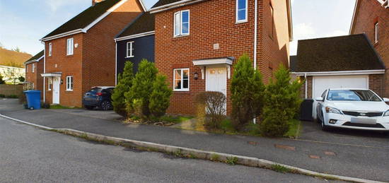 Detached house to rent in St. Swithins Road, Fleet, Hampshire GU51