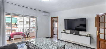 Piso en venta en calle Platon