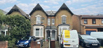 2 bed flat to rent