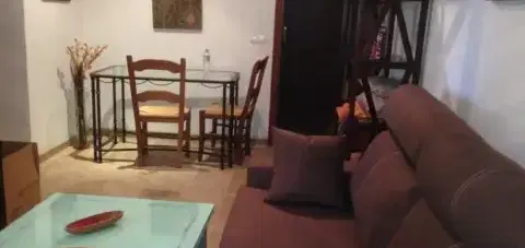 Apartamento en Av. Barcelona - Vi&#xF1;uela - Rescatado