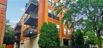 3944 N Claremont Ave #307, Chicago, IL 60618