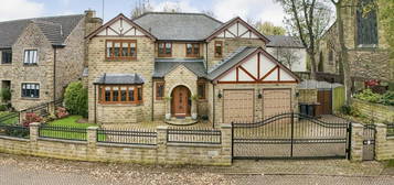 5 bedroom detached house for sale