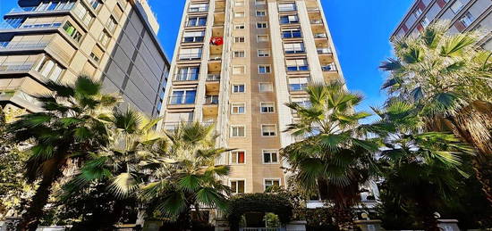 SUADİYE SAHİL PARSELİ PLAJYOLU SOKAKTA KİRALIK 170 M2 4+1