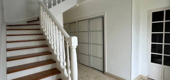 Achat maison 10 pièces 270 m²