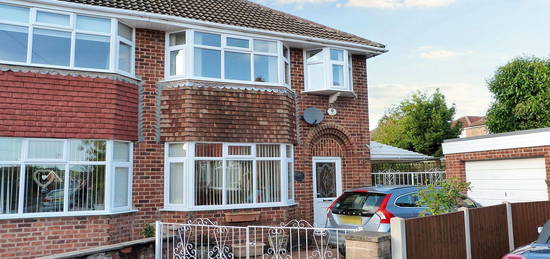 3 bed semi-detached house for sale