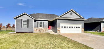 152 Maple St, Seward, NE 68434