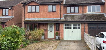 4 bed semi-detached house for sale