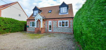 5 bedroom detached house