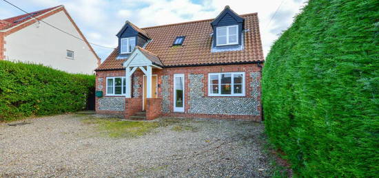 5 bedroom detached house