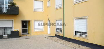 Apartamento T3 / Varandas / Garagem / Sótão / Calvaria de Cima / Leiria