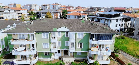 SAMANYOLUNDA MERKEZİ KONUMDA 3+1 GİRİŞ KAT DAİRE