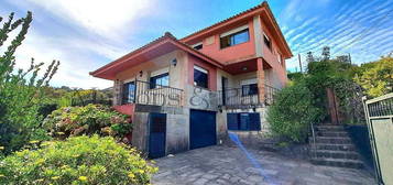 Chalet en Cangas