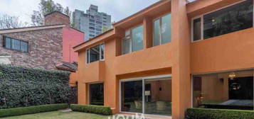 Casa En Bosque De Las Lomas, Miguel Hidalgo Con 3 Recámaras, 471 M², Id: 120285