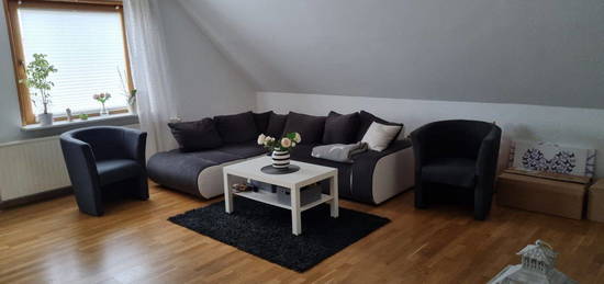 Wees, 3 Zimmer Obergeschoß-Wohnung im 2 Fam. Haus mit Terrasse