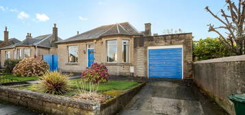 3 bed detached bungalow for sale