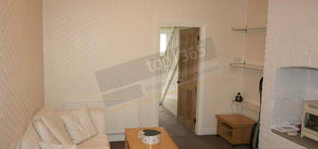 4 bedroom terraced house