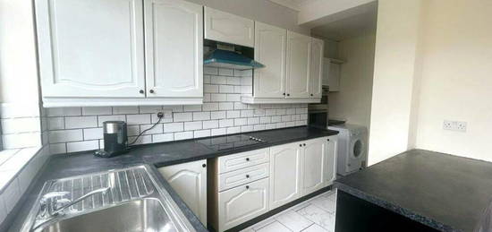 4 bedroom terraced house