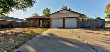 202 E  Bass Ave, Yukon, OK 73099