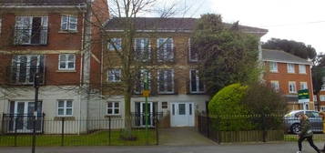 2 bed flat to rent