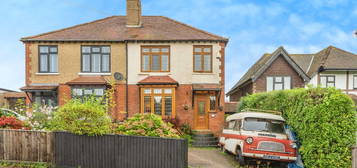 3 bed semi-detached house for sale