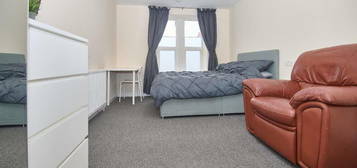 1 bedroom flat share