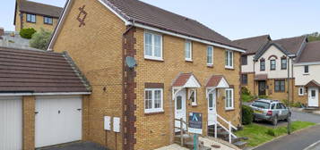 3 bed semi-detached house to rent