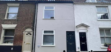 4 bedroom terraced house