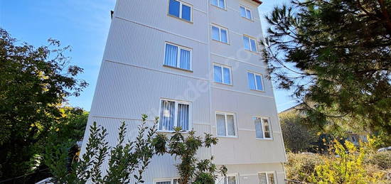 Kınıklı'da Özel Bahçeli 1+1 Kiralık 50m2 Sıfır Eşyalı Daire