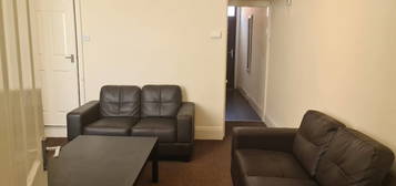 Terraced house to rent in Dean Street, Coventry CV2